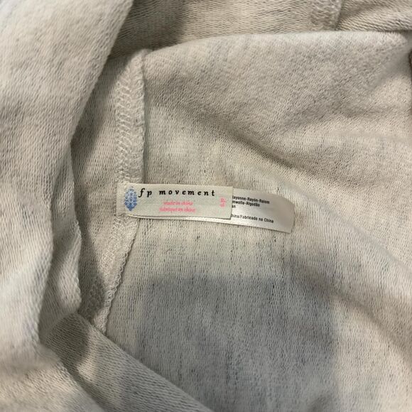 Free people movement pullover sweatshirt - Size Small - Picture 5 of 5